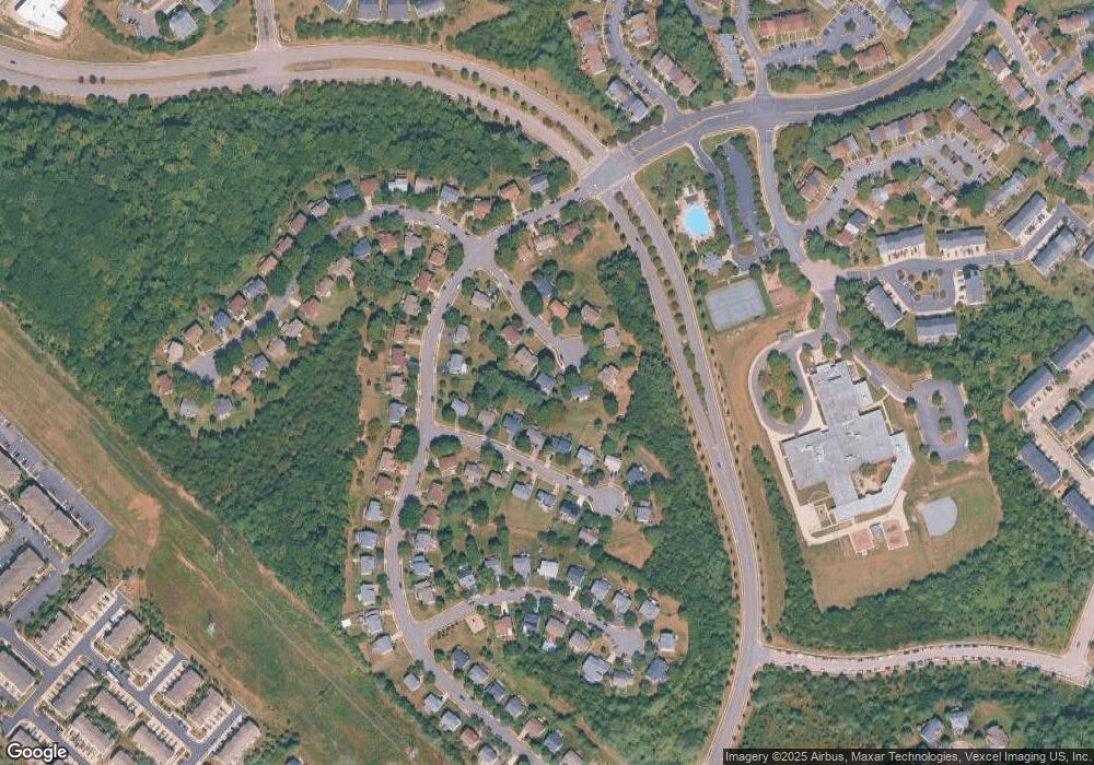 2825 Cleeve Hill Ct, Woodbridge, VA 22191 - photo 1