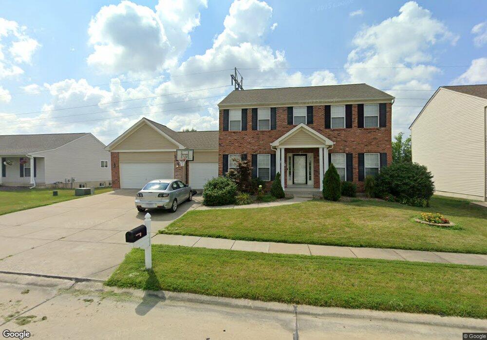 8100 Glen Arbor Dr, Lake Saint Louis, MO 63367 - photo 1