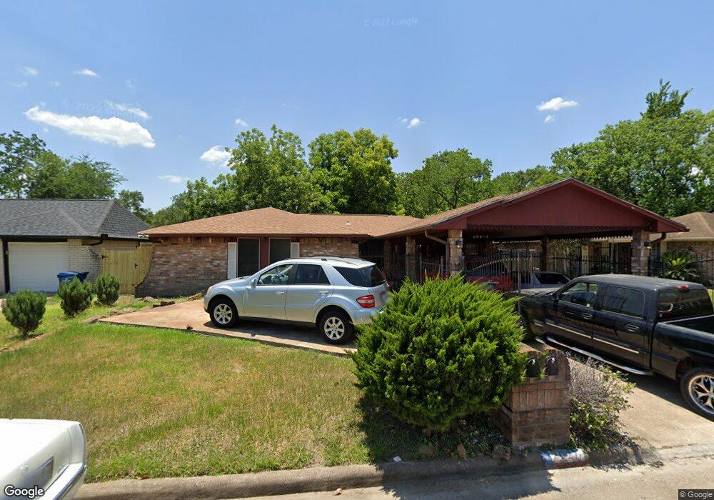 2027 Barnsley Ln, Houston, TX 77088 - photo 1