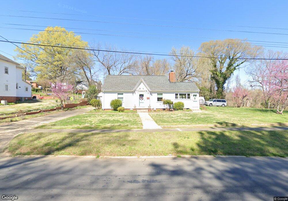 312 W 3rd St, Siler City, NC 27344 - photo 1