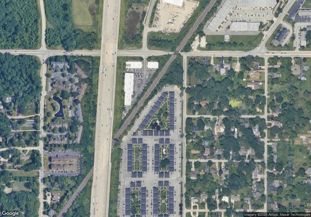 10100 Holly Ln unit 10100, Des Plaines, IL 60016 - photo 1