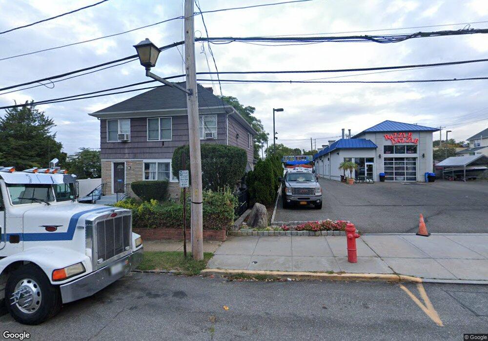 7 Beechwood Ave, Port Washington, NY 11050 - photo 1