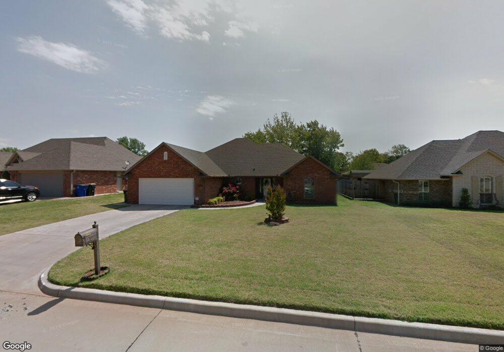 1912 Meadowview Dr, Duncan, OK 73533 - photo 1