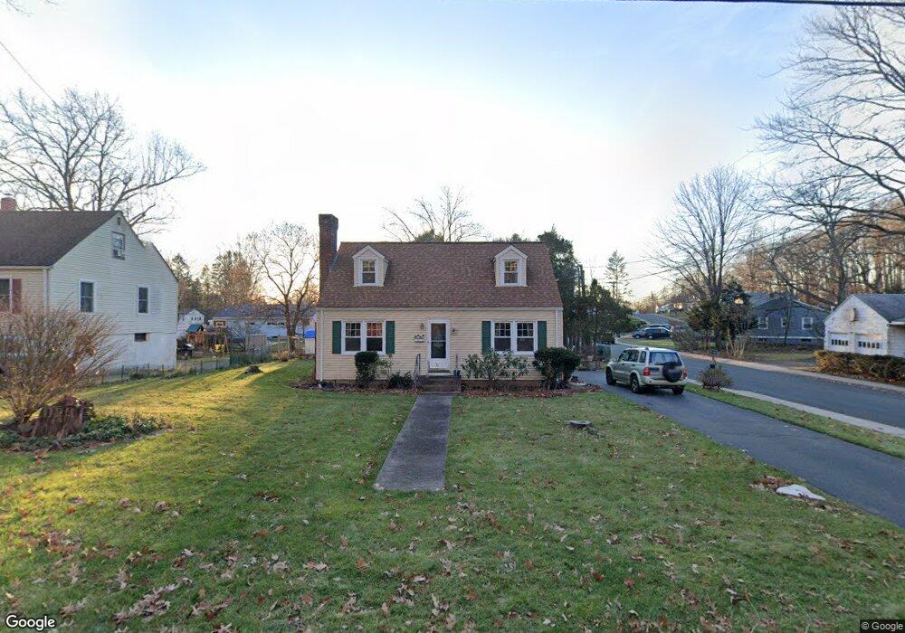 136 Greenwood Dr, Manchester, CT 06042 - photo 1