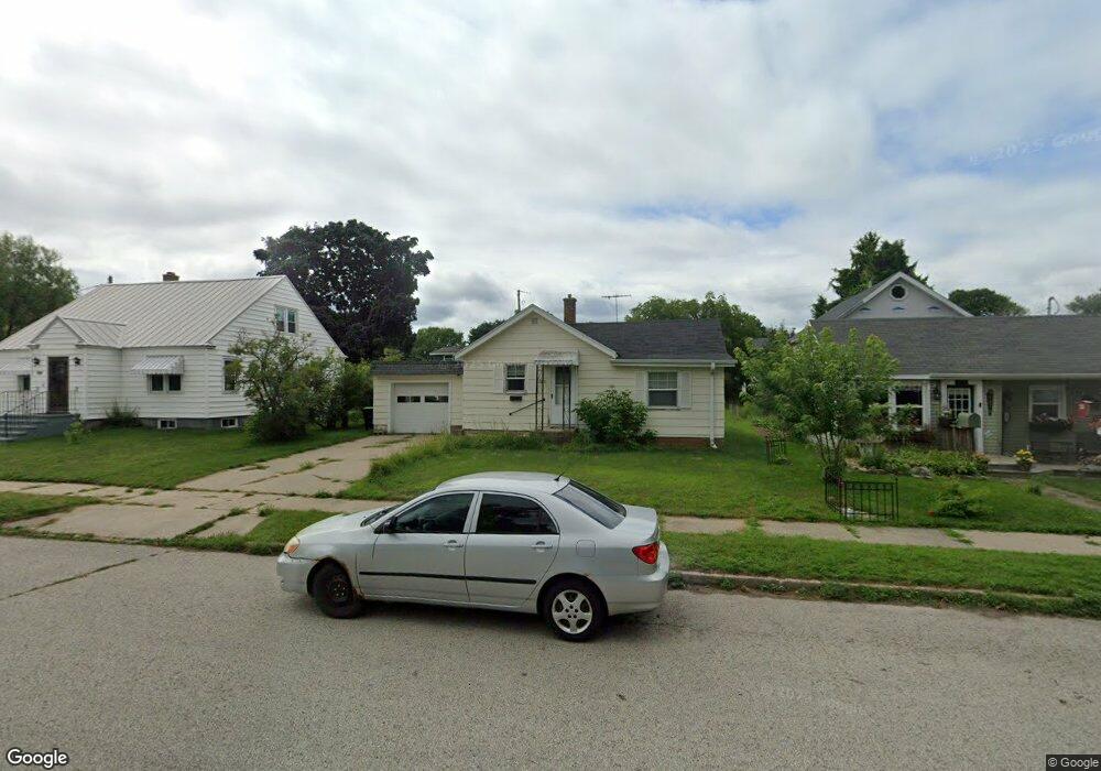 2015 15th St, Menominee, MI 49858 - photo 1