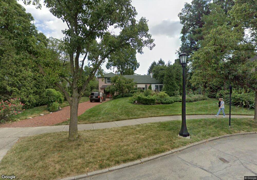 1576 Cambridge Blvd, Columbus, OH 43212 - photo 1