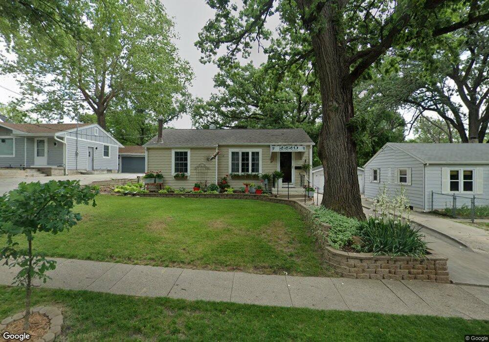 2229 South Union St, Des Moines, IA 50315 - photo 1