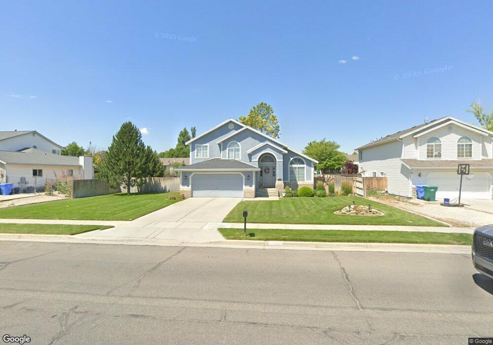 11882 S 3200 W, Riverton, UT 84065 - photo 1