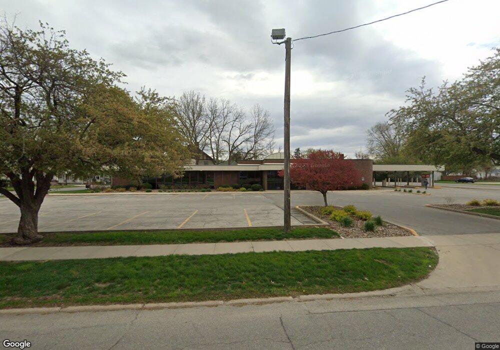 511 1st Ave E, Newton, IA 50208 - photo 1