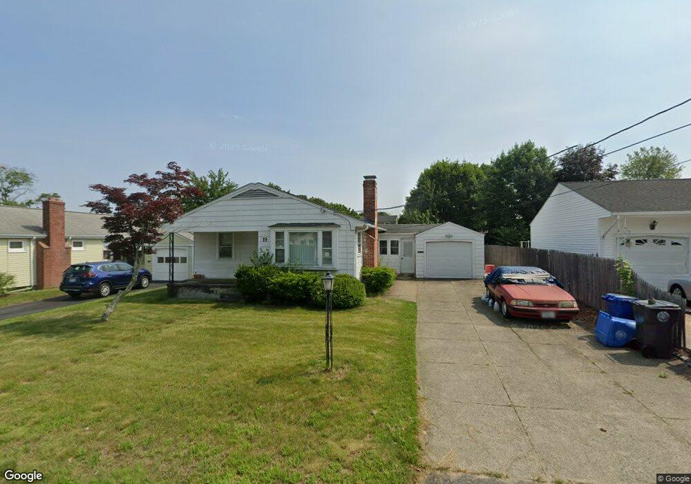 19 Farrar St, Cranston, RI 02920 - photo 1