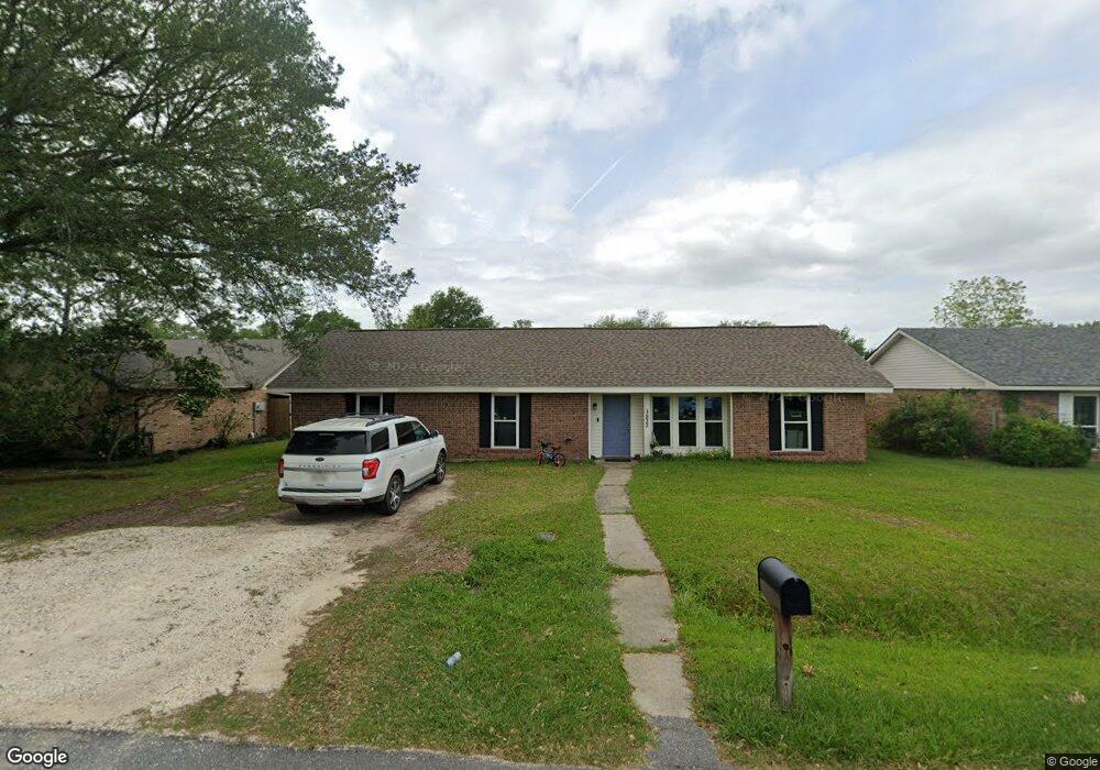 4532 W Meadow Ln, Lake Charles, LA 70605 - photo 1