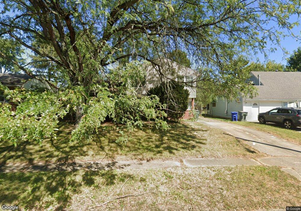 1569 Baxter Dr, Columbus, OH 43227 - photo 1