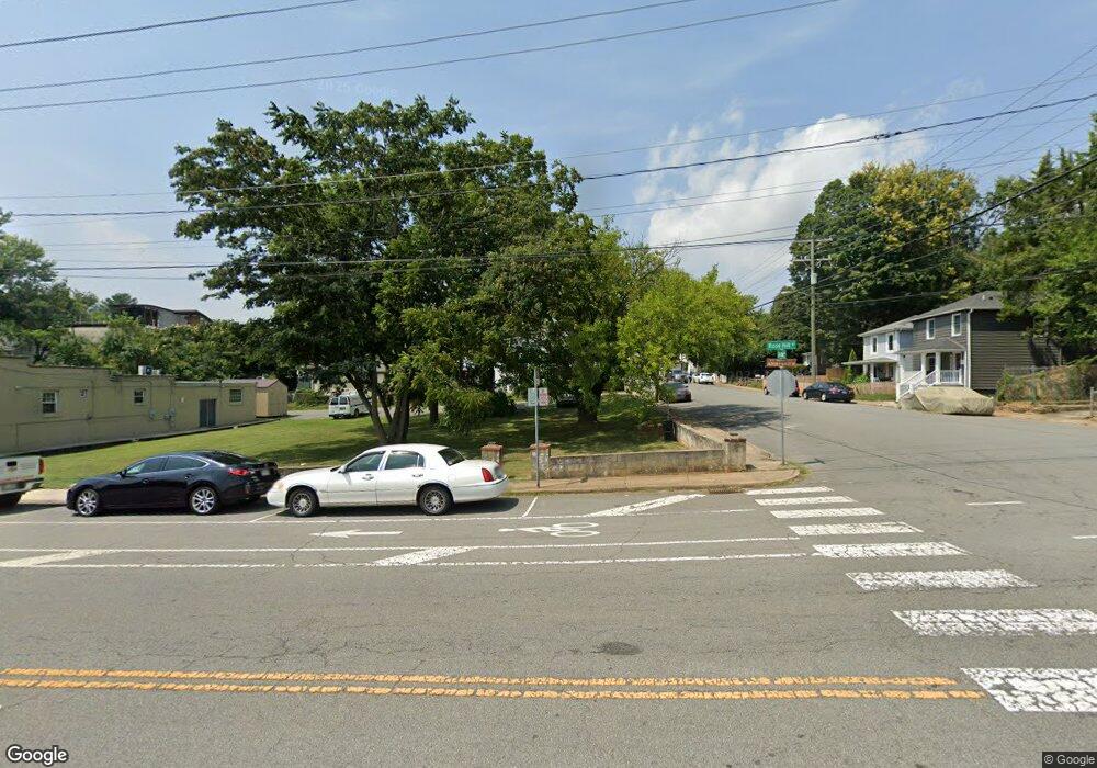 641 Rose Hill Dr, Charlottesville, VA 22903 - photo 1