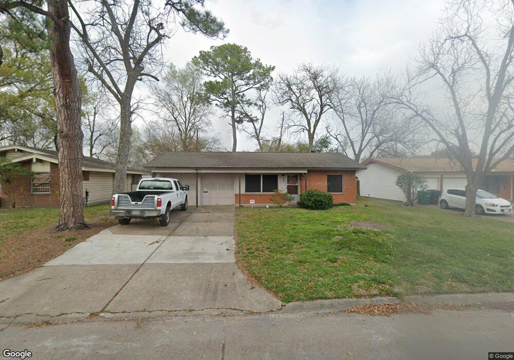 542 W Troy Rd, Houston, TX 77091 - photo 1