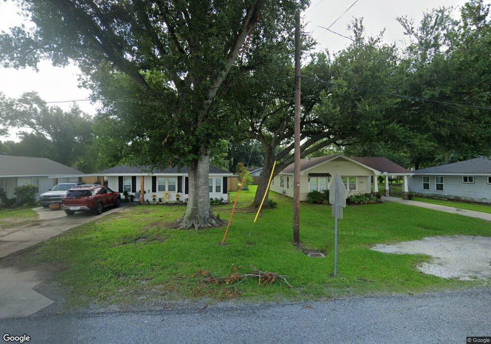 4927 Lake St, Lake Charles, LA 70605 - photo 1