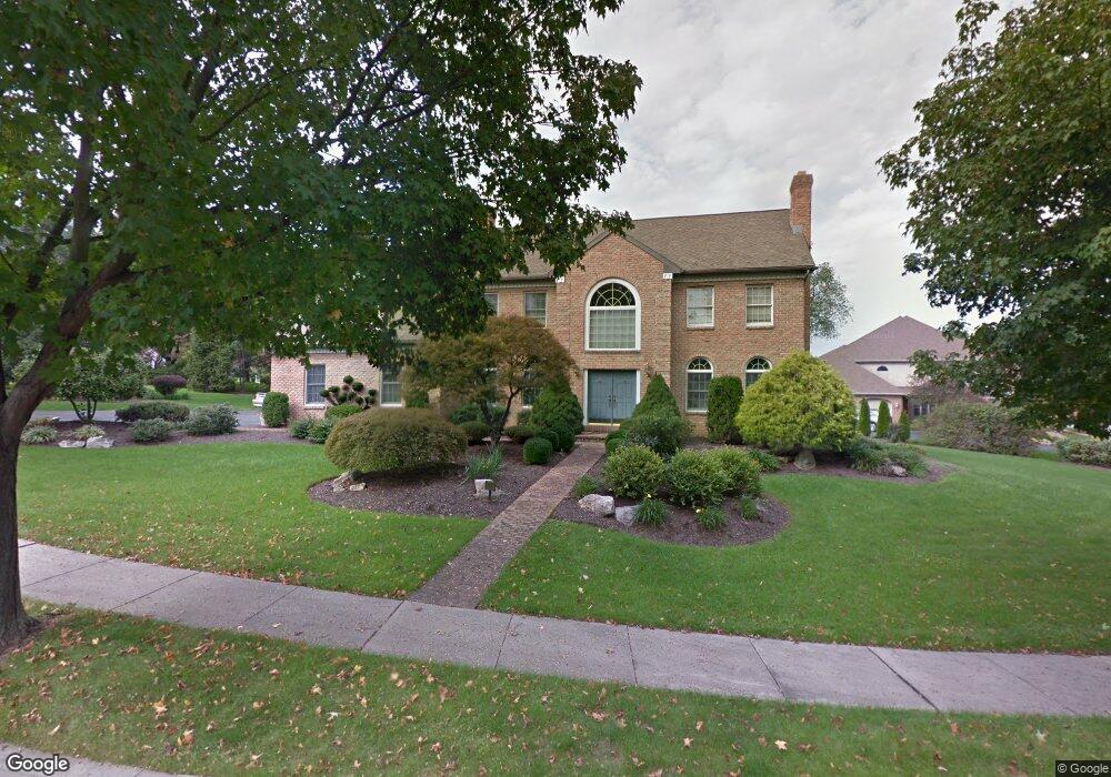 320 Greenbriar Rd, Reading, PA 19610 - photo 1