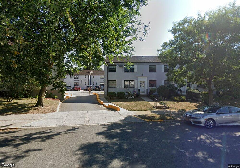 136-21 Jewel Ave unit B, Flushing, NY 11367 - photo 1