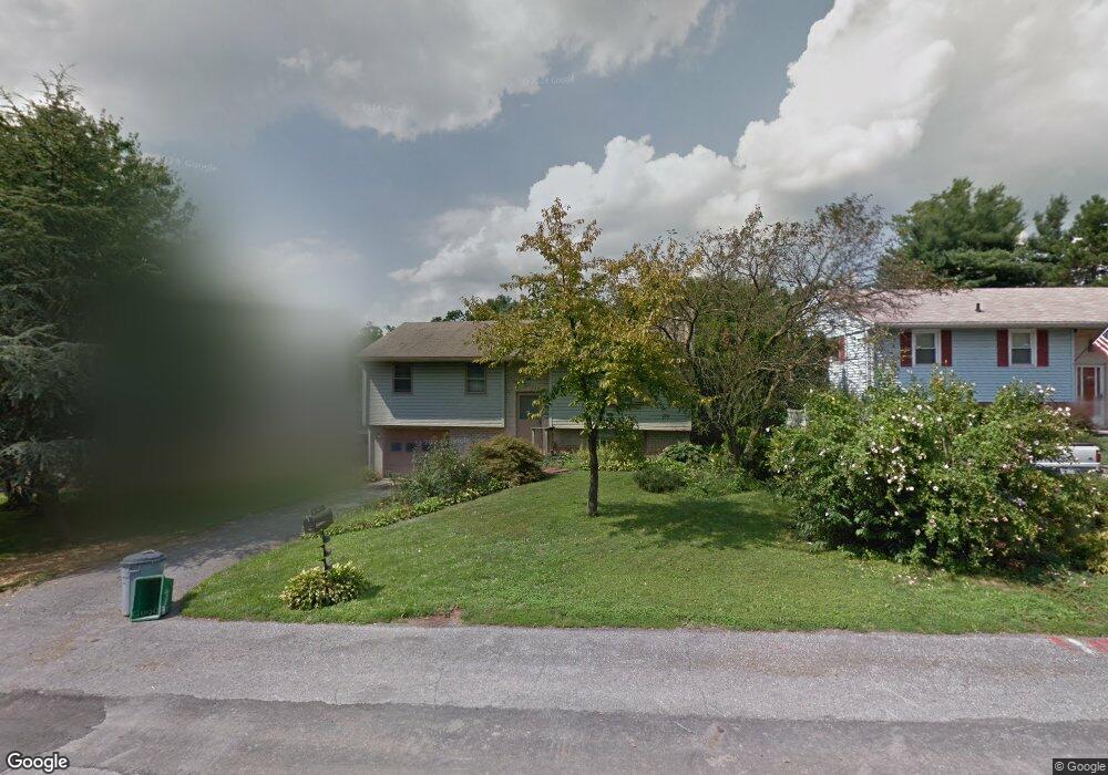 32 E Summit Dr, Stevens, PA 17578 - photo 1