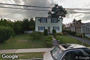 92 Wentworth Ave, Albertson, NY 11507