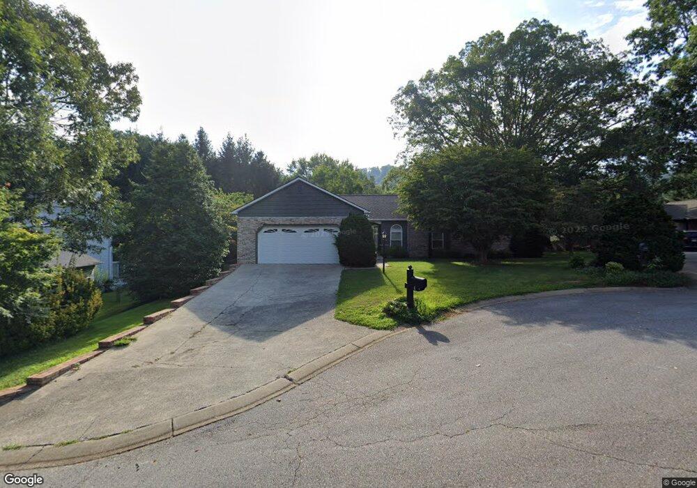 6 Clubhouse Ct, Asheville, NC 28803 - photo 1