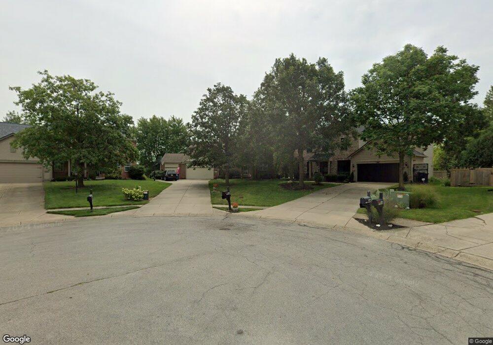 11995 Quarry Ct, Fishers, IN 46037 - photo 1