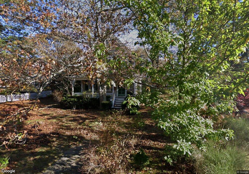 111 Munroe Ave, Vineyard Haven, MA 02568 - photo 1