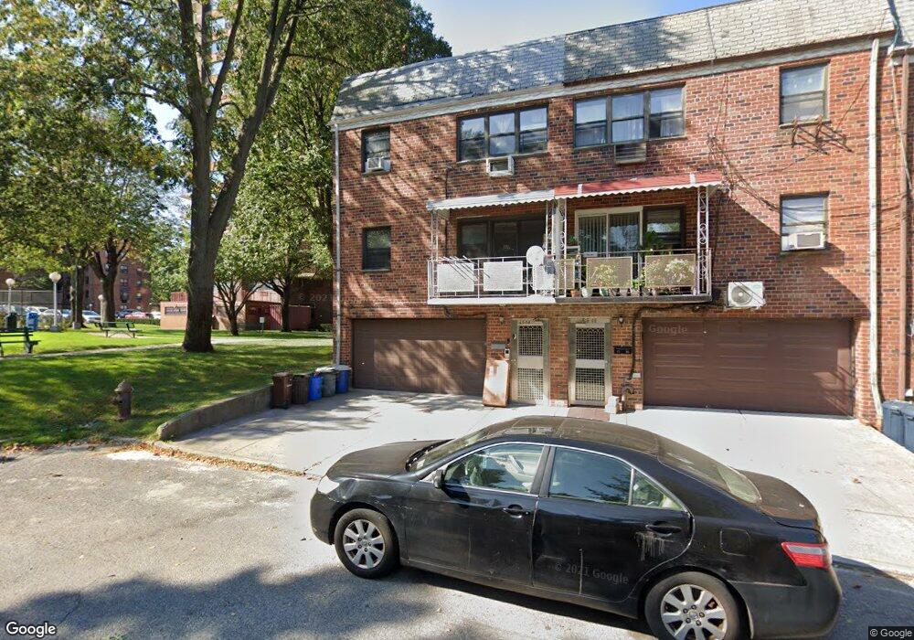 6508 161st St, Fresh Meadows, NY 11365 - photo 1