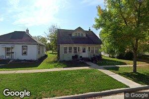 209 W 1st Ave, Flandreau, SD 57028