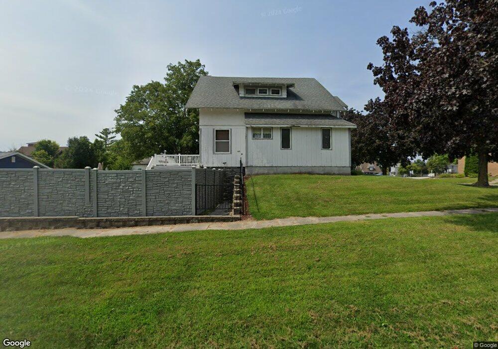 220 Metcalf St, Maxwell, IA 50161 - photo 1