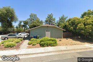 2893 Helen St, Redding, CA 96002