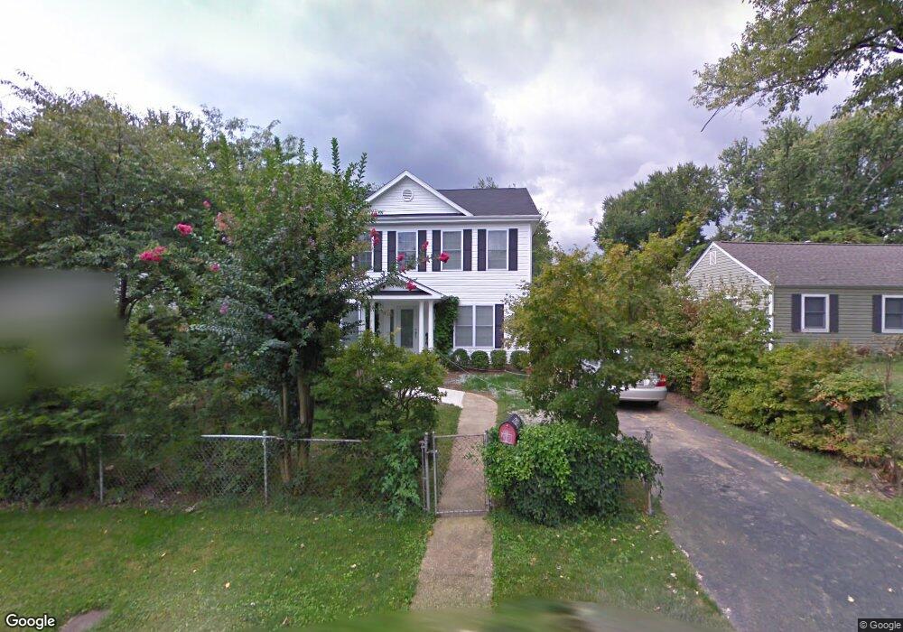 1864 Griffith Rd, Falls Church, VA 22043 - photo 1