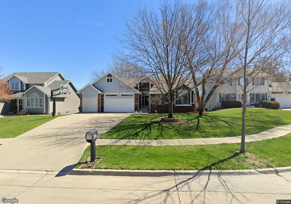 3711 SW 34th Place, Des Moines, IA 50321 - photo 1
