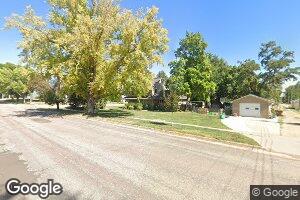 811 10th St, Springfield, SD 57062