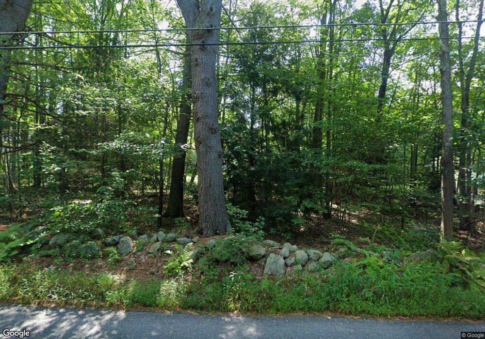 631 Cross Country Rd, Pembroke, NH 03275 - photo 1