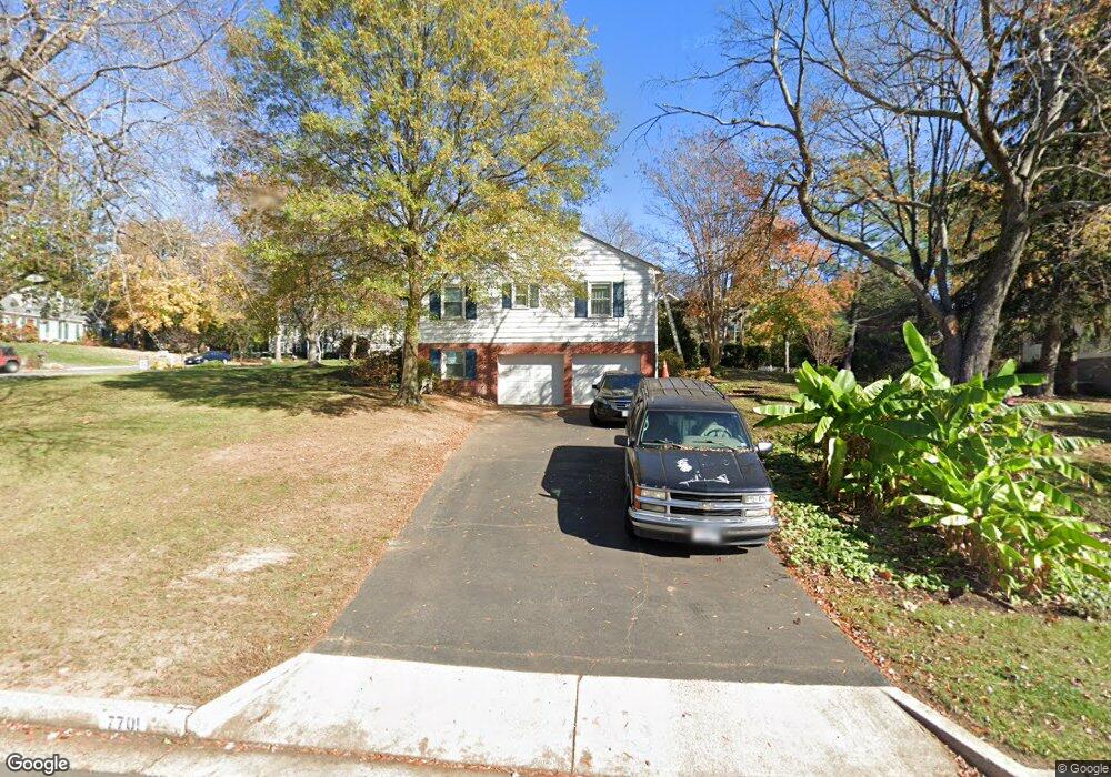 7701 Lookout Ct, Alexandria, VA 22306 - photo 1