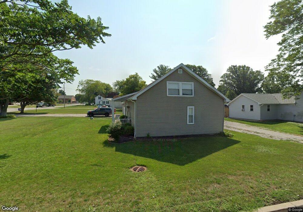 202 S Lincoln St, Philo, IL 61864 - photo 1