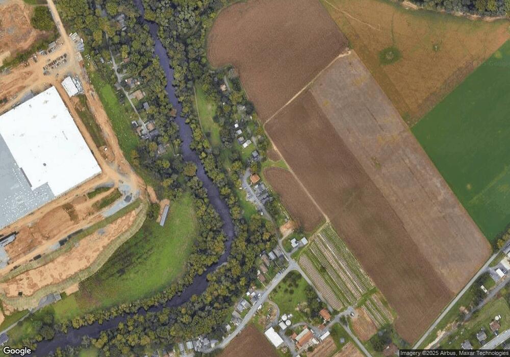 1081 Heffner Ln, Reading, PA 19605 - photo 1