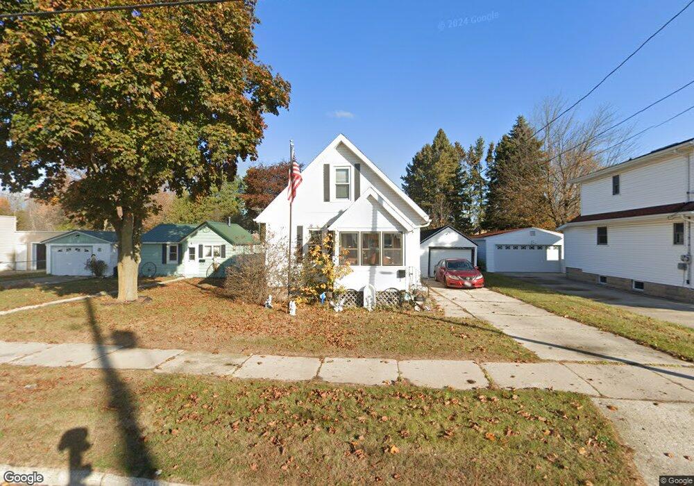 2608 13th St, Two Rivers, WI 54241 - photo 1