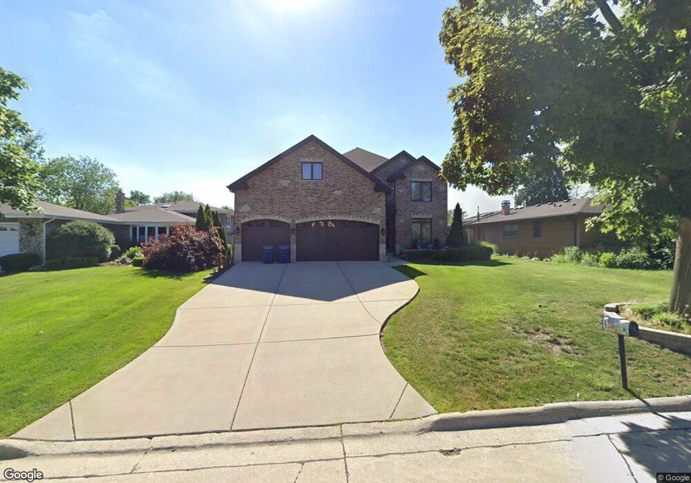 690 N Emroy Ave, Elmhurst, IL 60126 - photo 1
