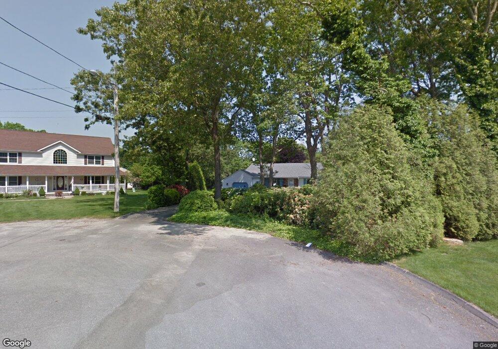 127 Mohawk Ct, Westerly, RI 02891 - photo 1