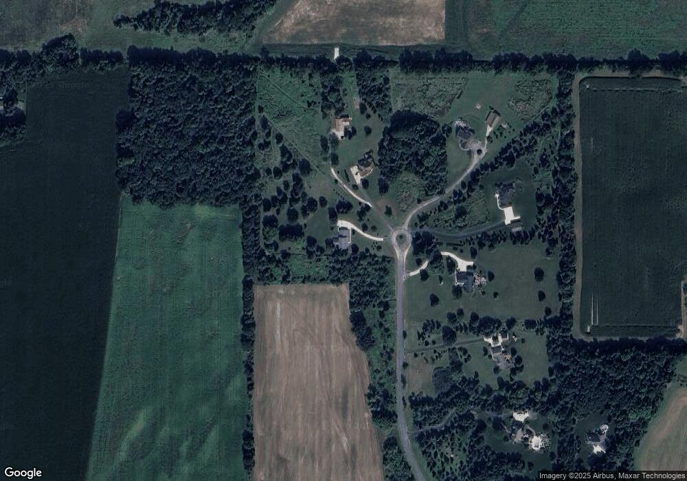 3420 Moraine Valley Dr, Slinger, WI 53086 - photo 1