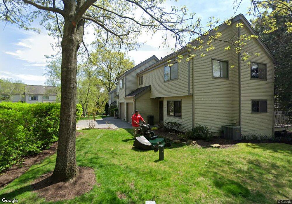 1303 Hunters Run, Dobbs Ferry, NY 10522 - photo 1