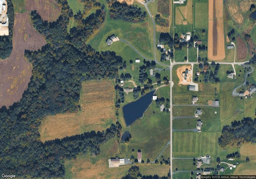 8949 Starlight Rd, Floyds Knobs, IN 47119 - photo 1