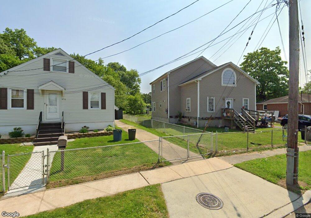 978 Martin Rd, Essex, MD 21221 - photo 1