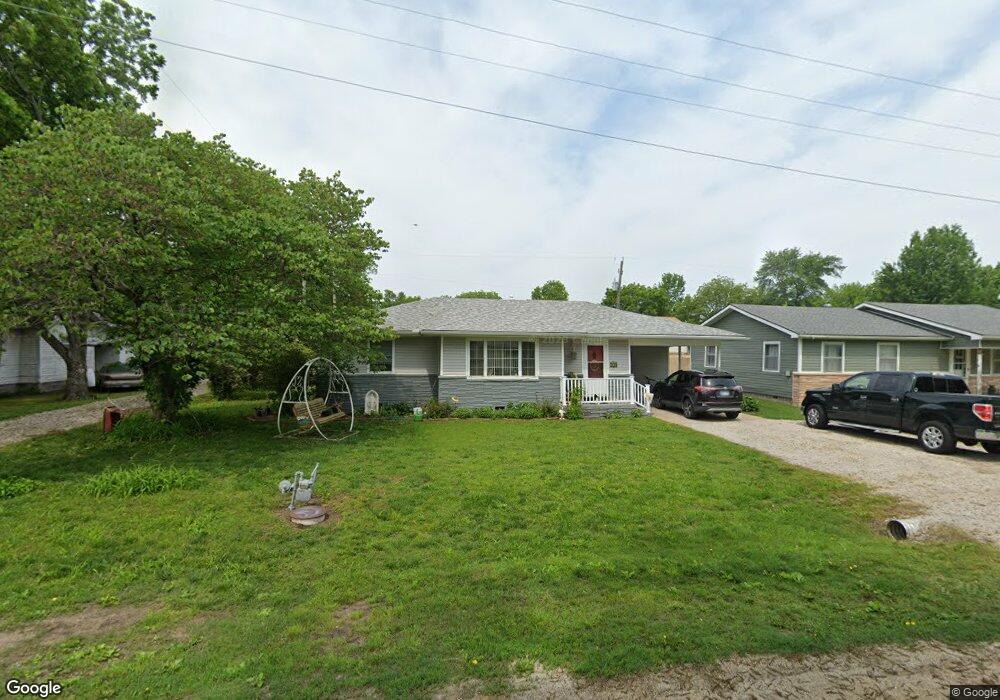 204 S Karner St, Altamont, KS 67330 - photo 1