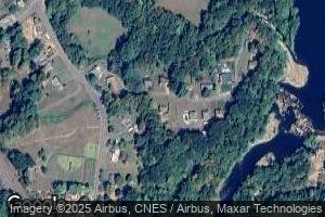 40 Grove St, Russell, MA 01071