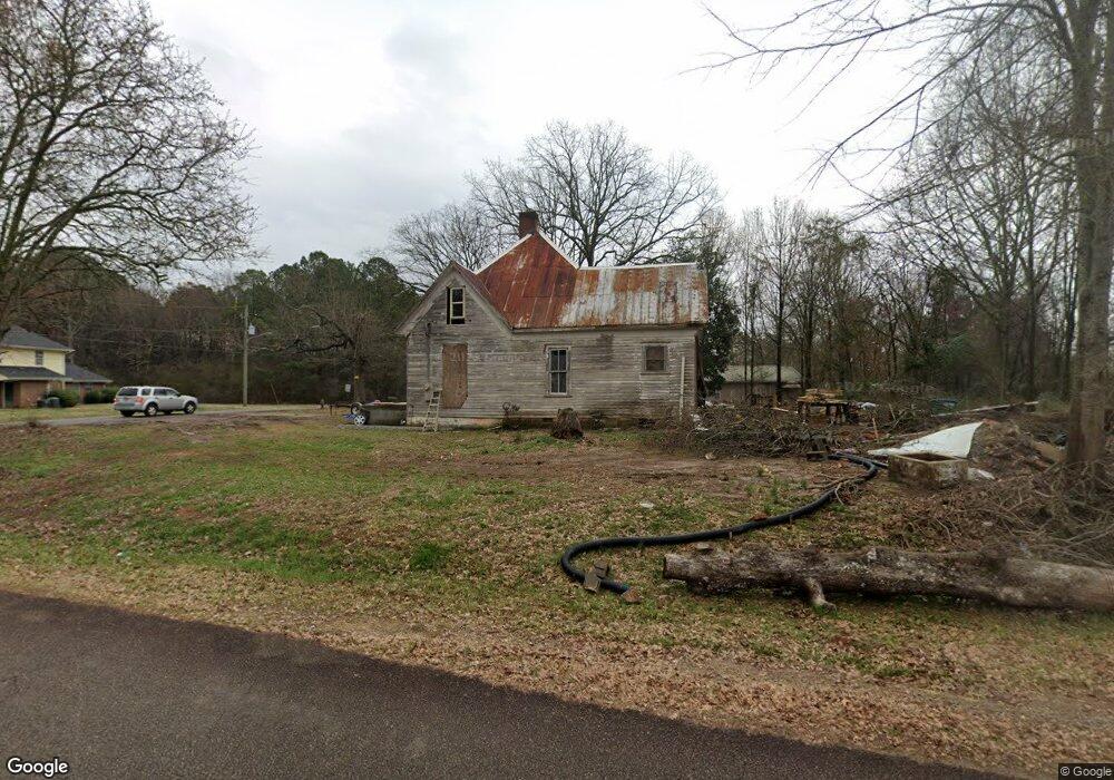 209 W Freeman St, Maysville, GA 30558 - photo 1