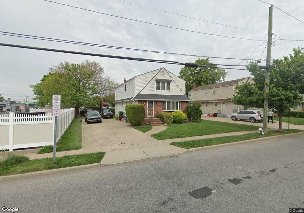 19 Caroline Ave, Franklin Square, NY 11010 - photo 1