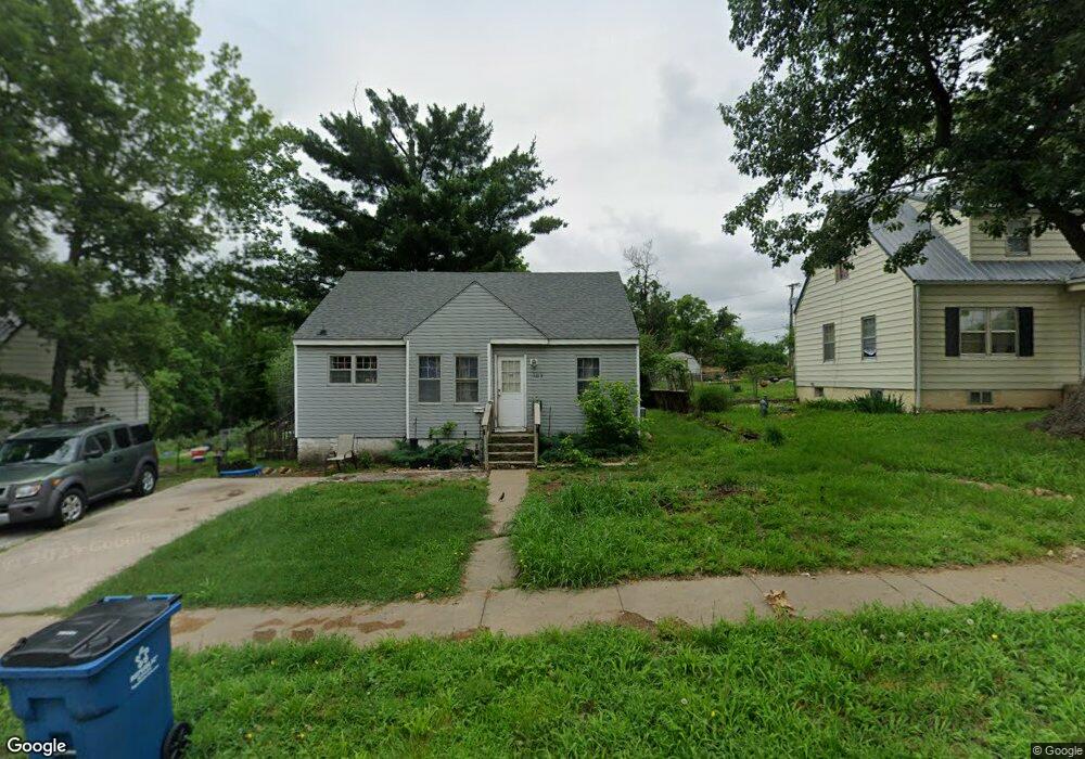 1319 W Central Ave, Carthage, MO 64836 - photo 1