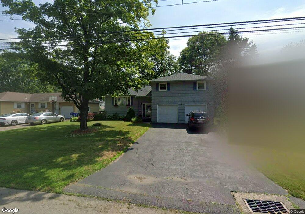 14 Alderwood Dr, West Hartford, CT 06117 - photo 1